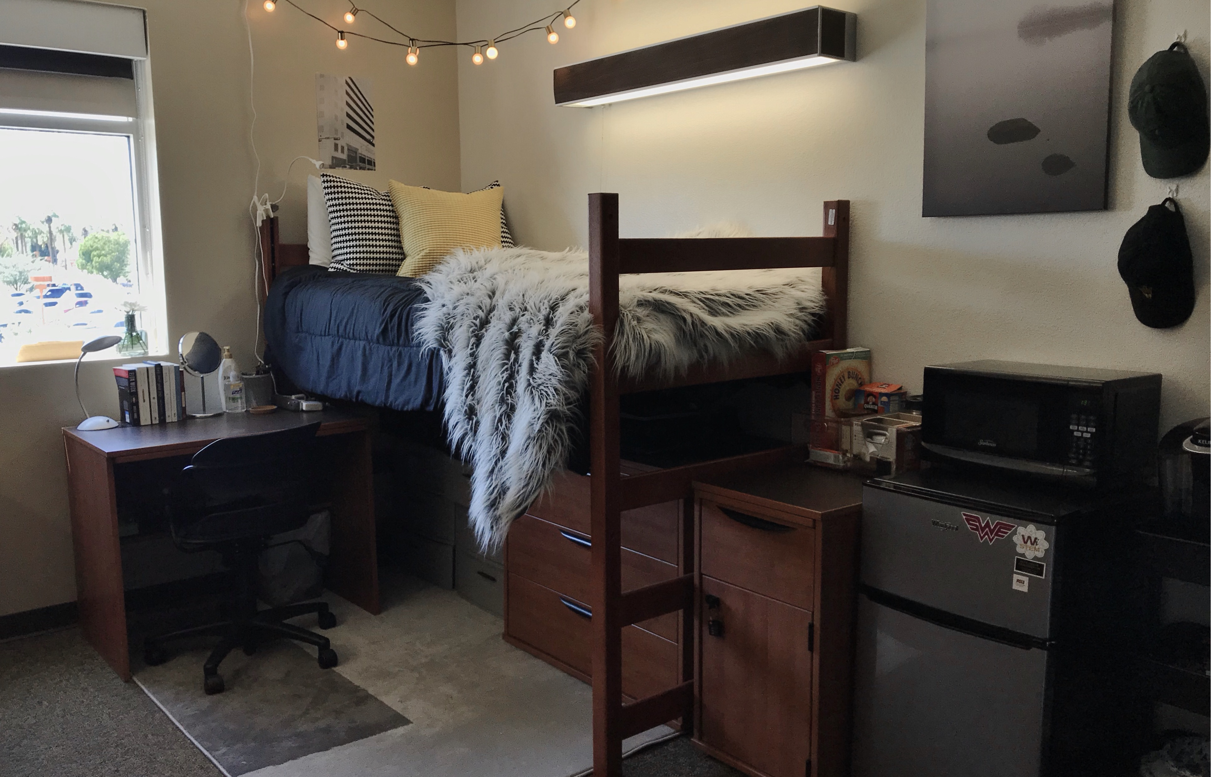 34 Best Dorm Room Organization Ideas All Freshman Should Know - By